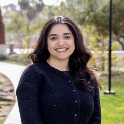 Alma headshot 2026 (2)